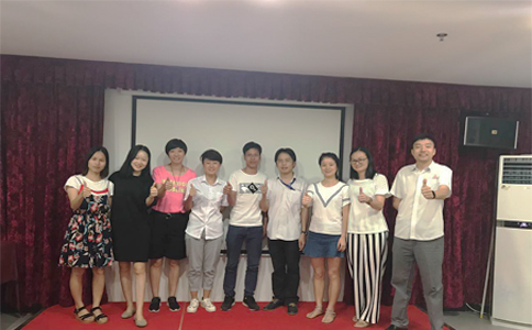  通發(fā)激光的家人們和各位美女初次見面！